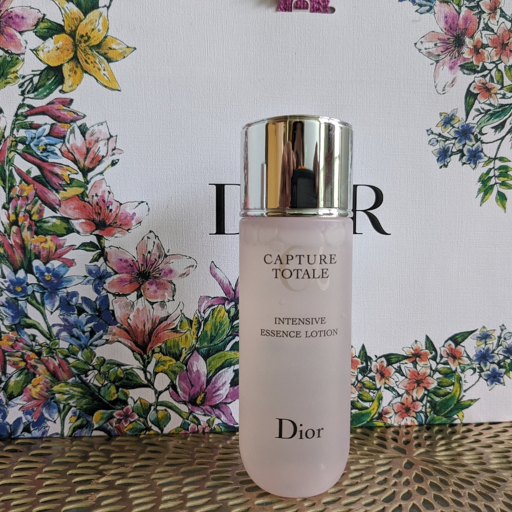 DIOR CAPTURE TOTALE INTENSIVE ESSENCE LOTION Strengthened Barrier